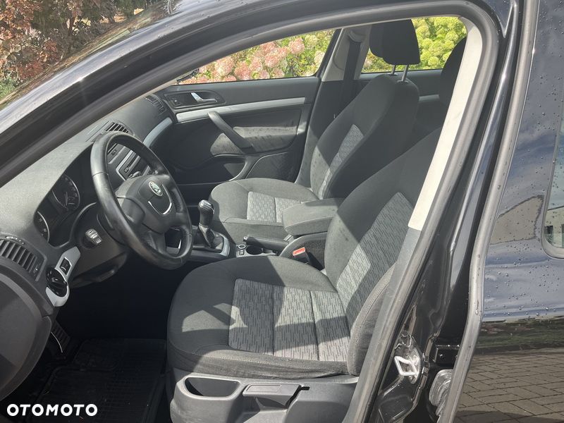 Skoda Octavia 1.4 TSI Ambiente - 5