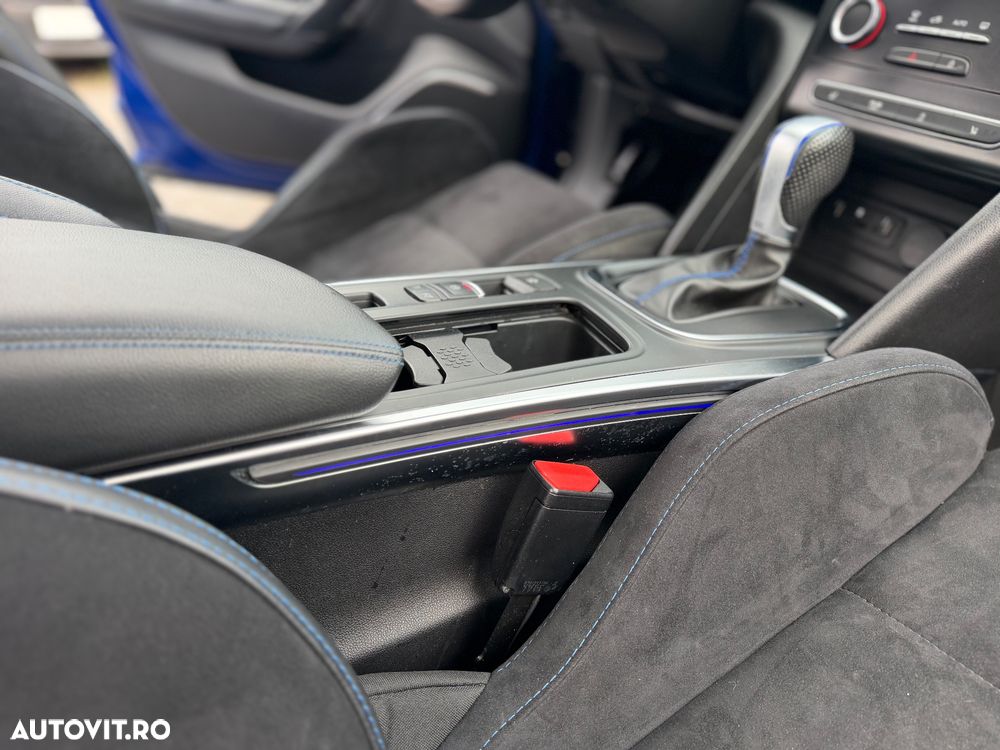 Renault Megane ENERGY TCe 205 EDC GT - 38