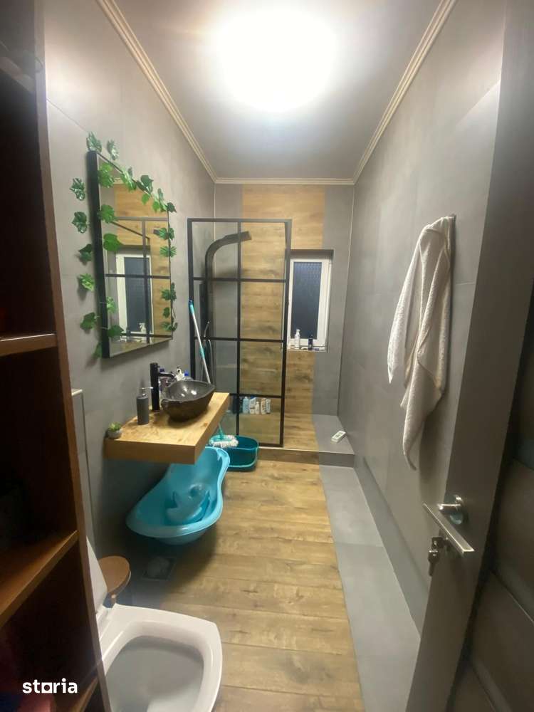Apartament 2 camere, 60 mp, 2 balcoane, 1 parcare privată — fotografia 3