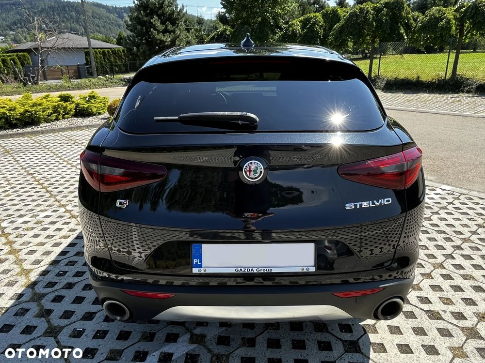 Alfa Romeo Stelvio 2.0 Turbo Executive Q4 - 4