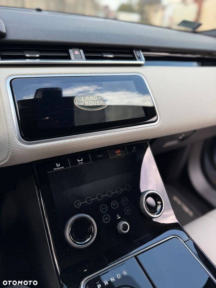 Land Rover Range Rover Velar 2.0 P250 R-Dynamic SE - 24