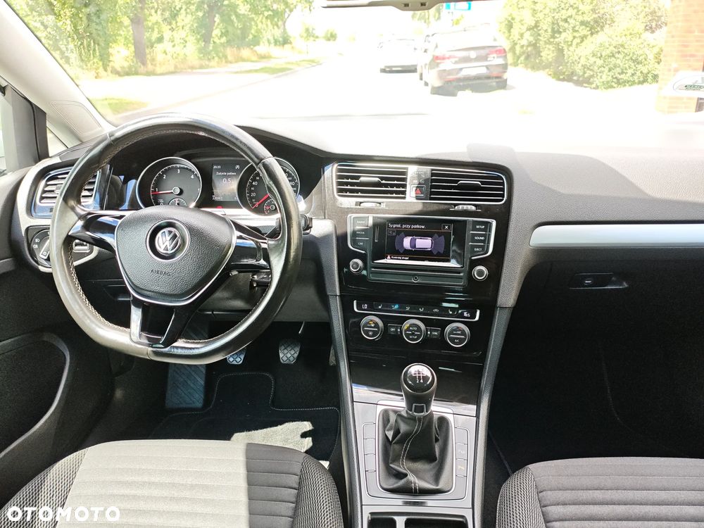 Volkswagen Golf 1.6 TDI BlueMotion Technology Cup - 21