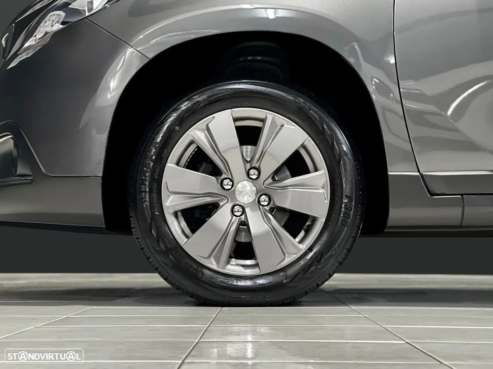 Peugeot 2008 - 11