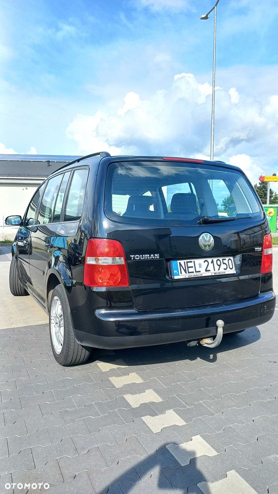 Volkswagen Touran - 2