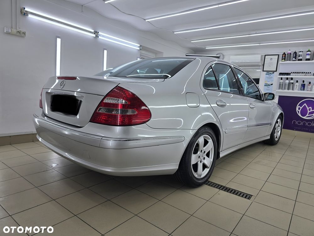 Mercedes-Benz Klasa E 240 Avantgarde - 11