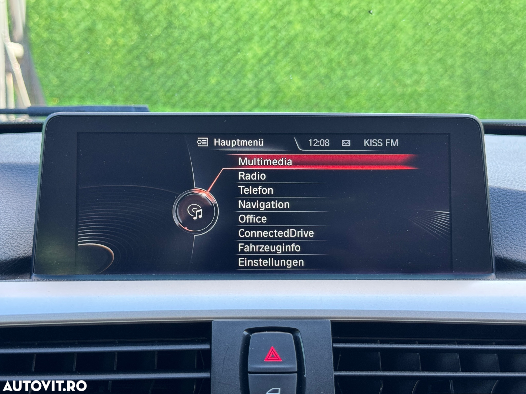 BMW Seria 3 320d Touring Aut. Efficient Dynamics Edition - 30