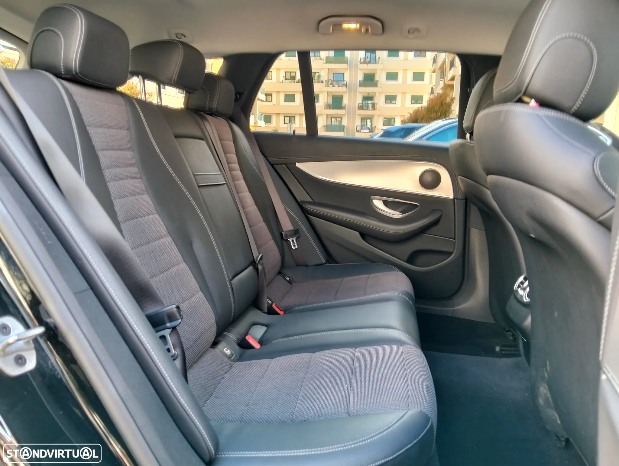 Mercedes-Benz E 300 de Exclusive Line - 24
