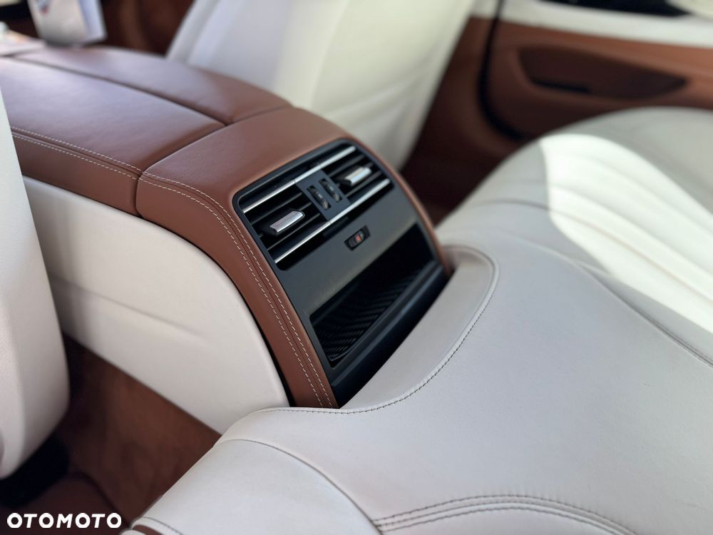 BMW Seria 6 650i xDrive - 18