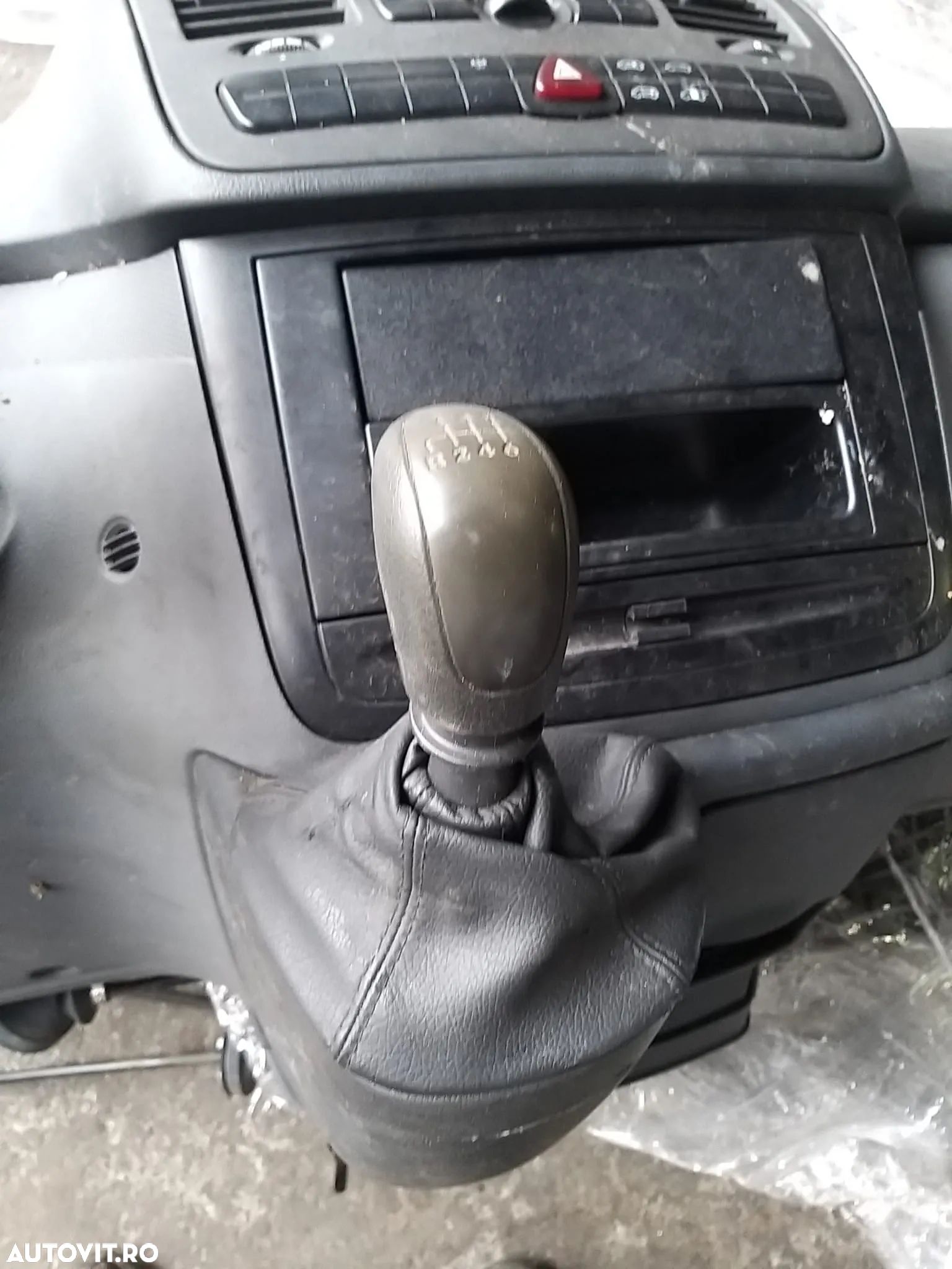 Timonerie pentru Mercedes Vito W639 din 2009, 2.2 Diesel - 1