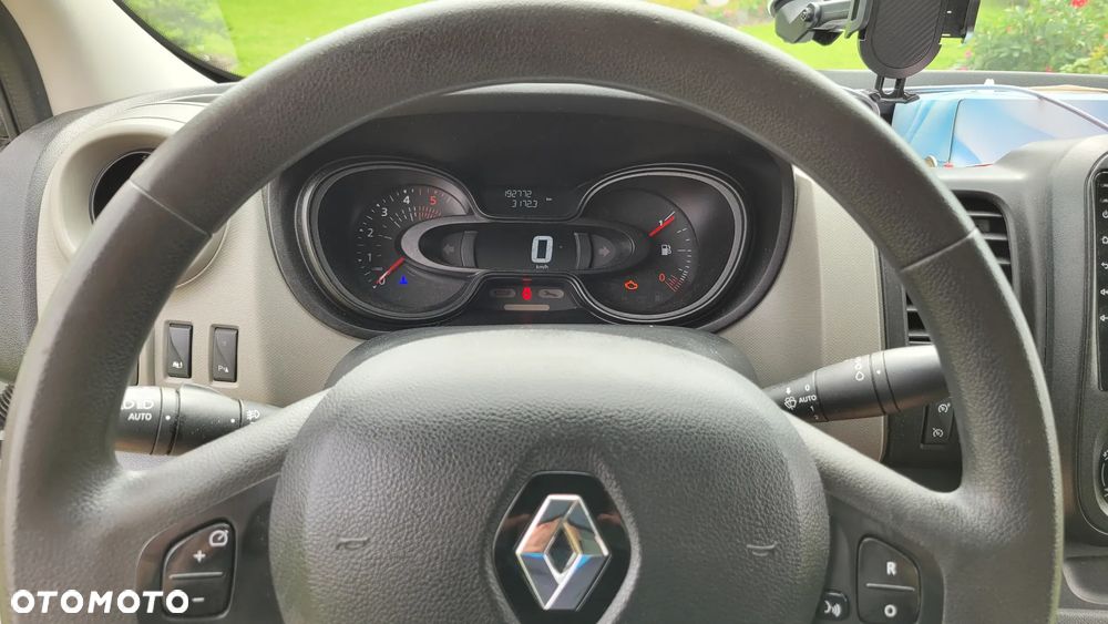 Renault Trafic - 9