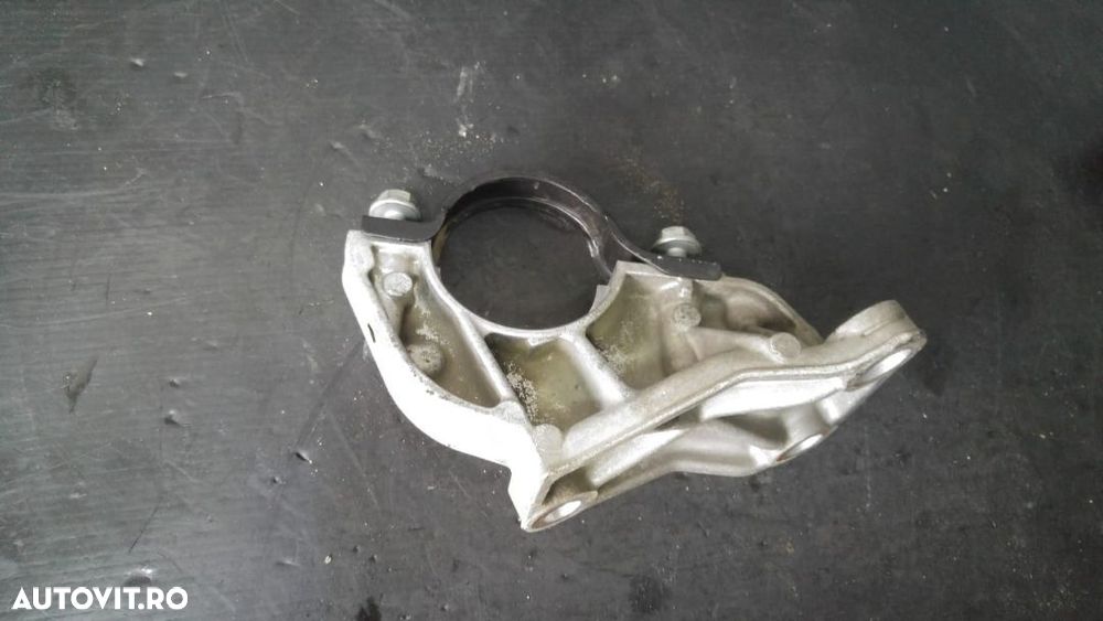 suport planetara 1.2 b tce d4fh786 renault clio 3  dupa 2007 8200286041 - 1