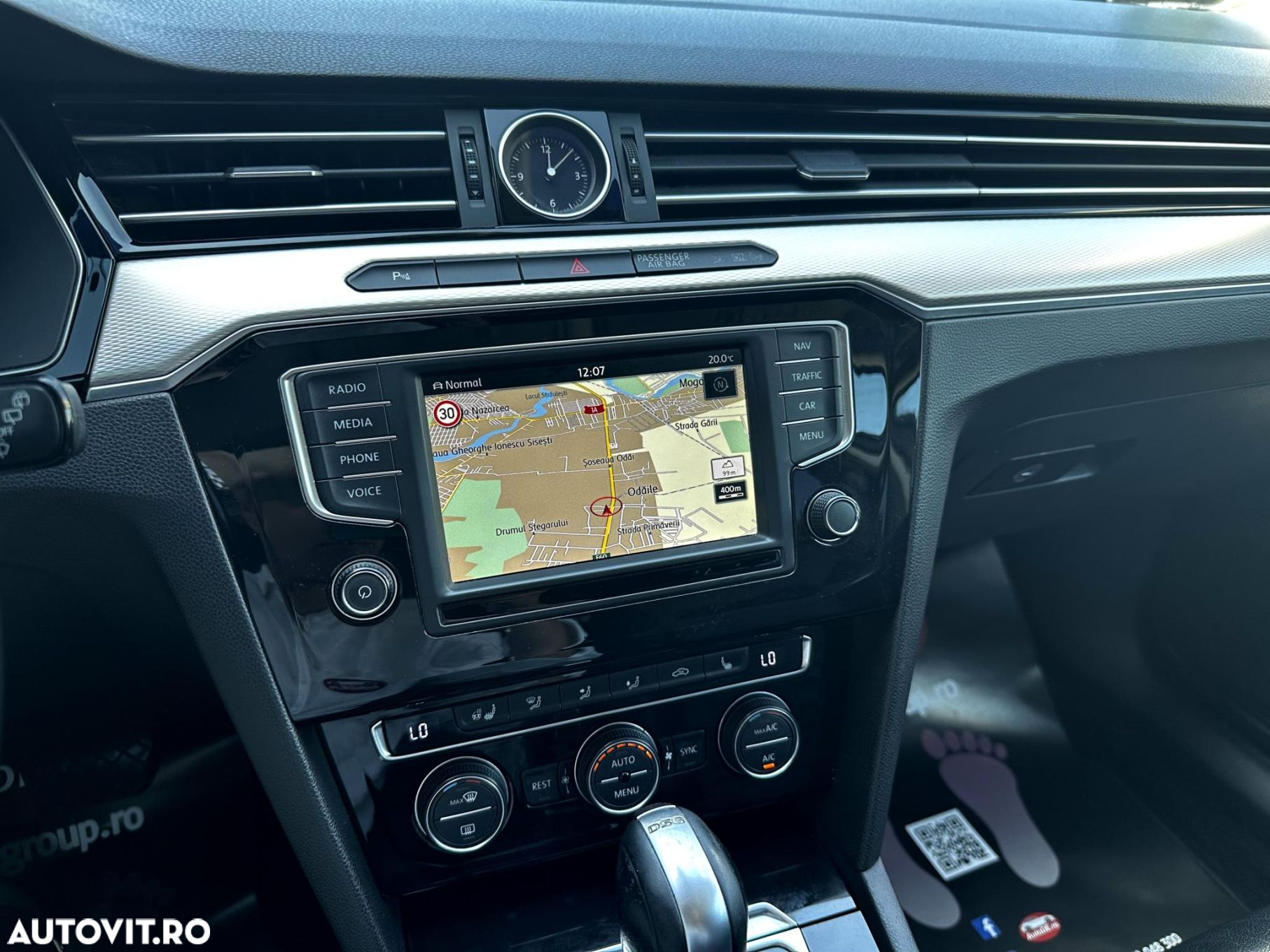 Volkswagen Passat - 10