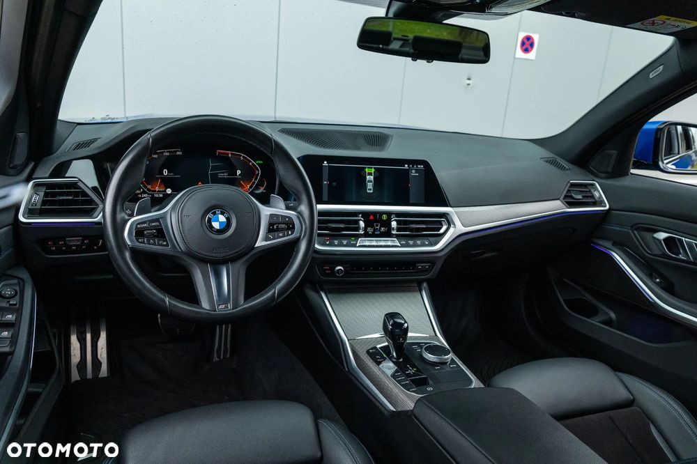 BMW Seria 3 330i xDrive M Sport - 5