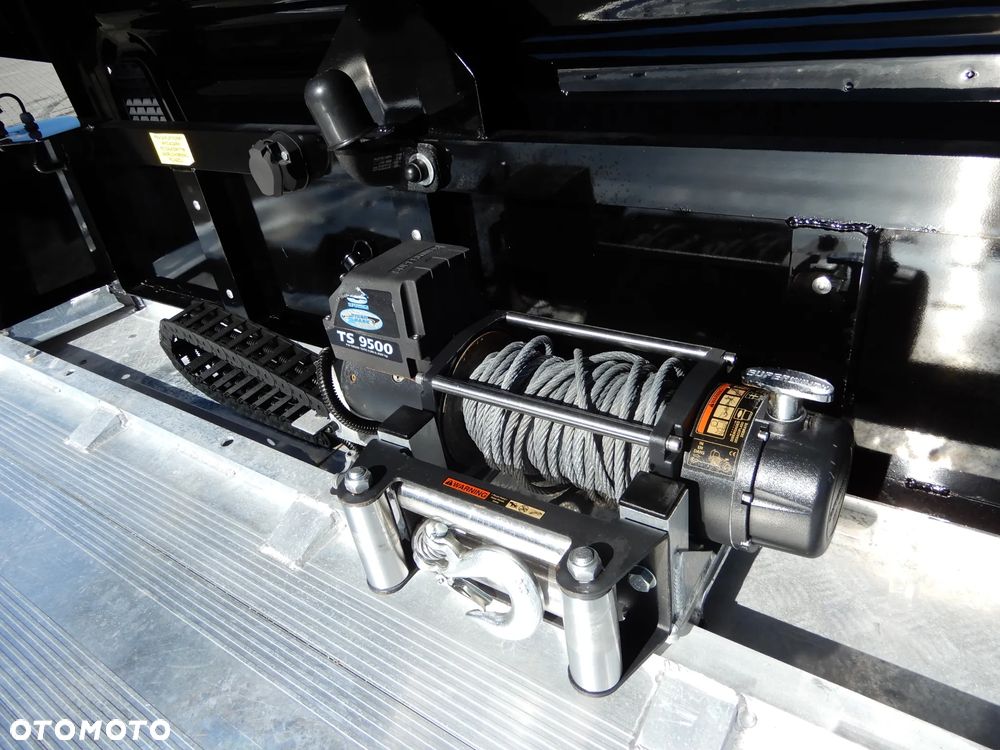 Iveco Daily 35S21 POWER Hi-Matic FLAGOWY LIMITED EDITION Z Zabudową Lekką Całą Aluminiową Renomowanej Firmy POLMAR Pomoc Drogowa , Auto Laweta Zawieszenie Adaptacyjne Pneumatyczne FULL OPCJA WYPOSAŻENIA STAN NOWY - 27