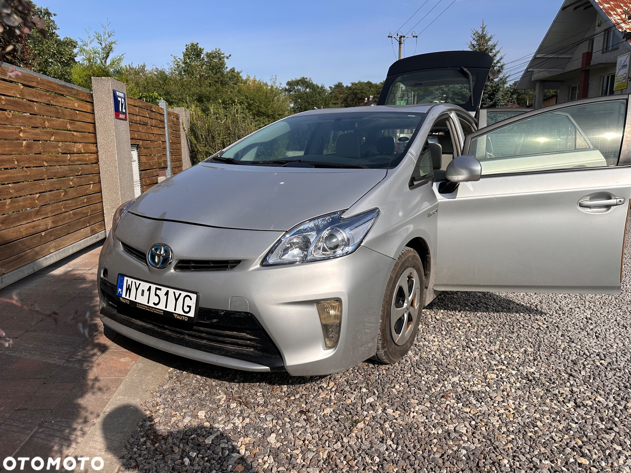 Toyota Prius (Hybrid) - 7