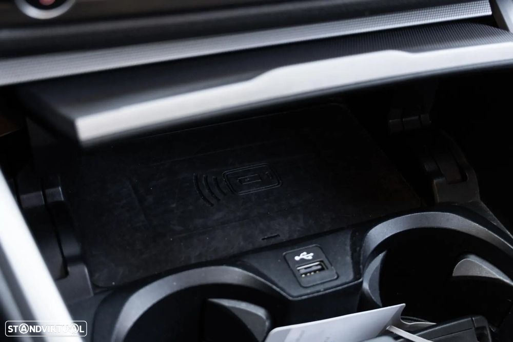 BMW 330 e Line Luxury Auto - 40