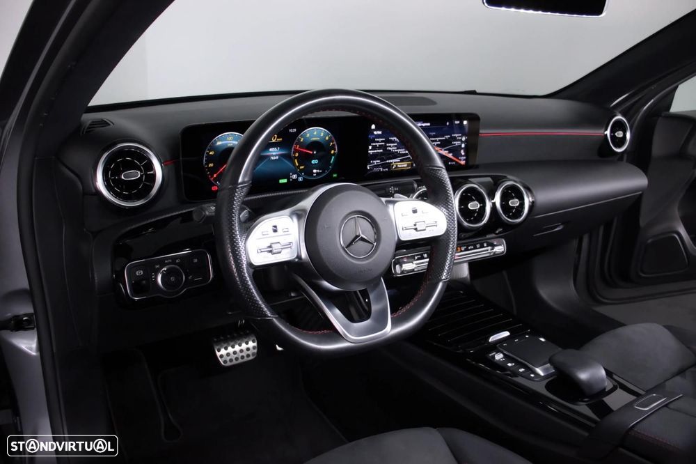 Mercedes-Benz A 250 e AMG Line - 7