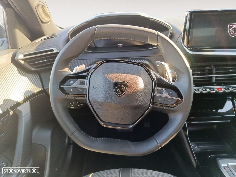 Peugeot 2008 - 12