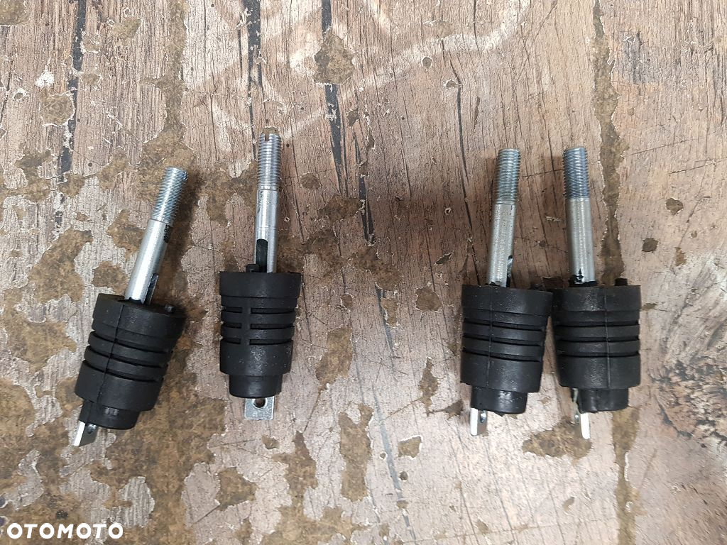 Mocowanie kierunkowskazu Honda VF700 VF750 VT700 VT750 CB1000C - 2