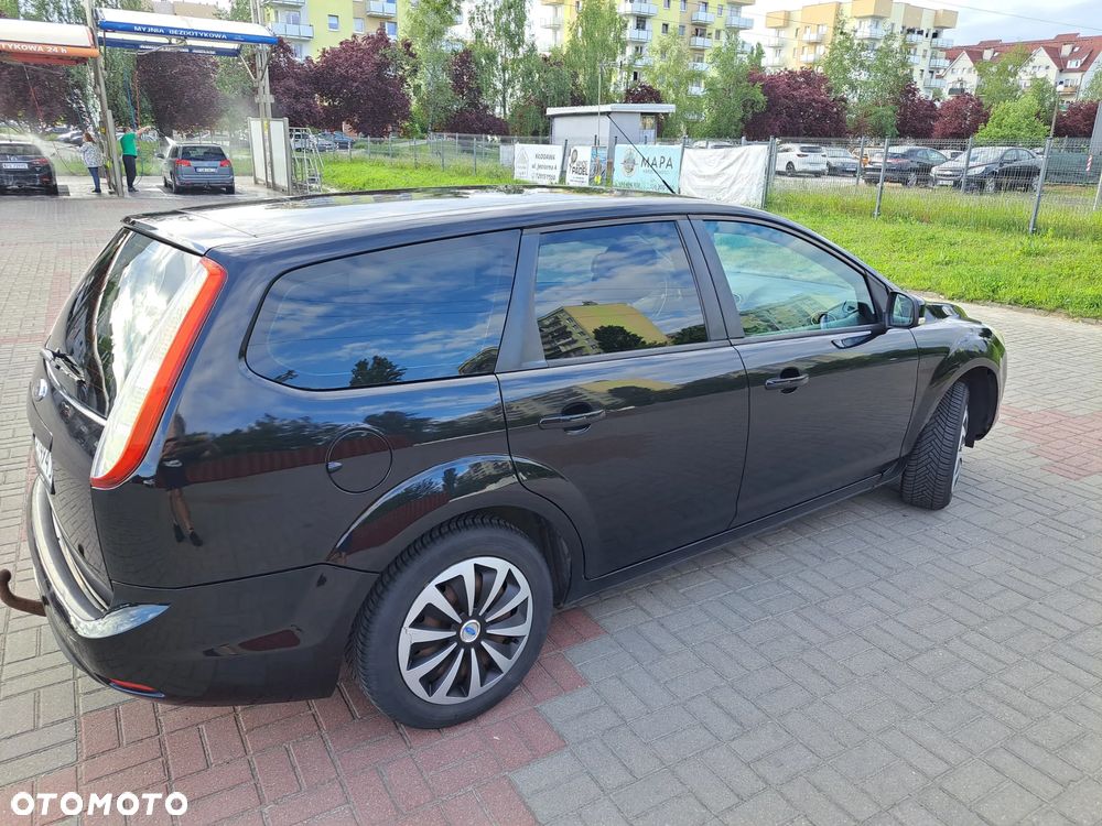 Ford Focus 1.6 Amber X - 2