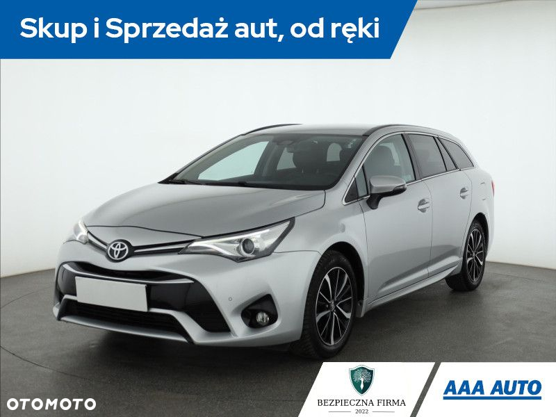 Toyota Avensis - 2