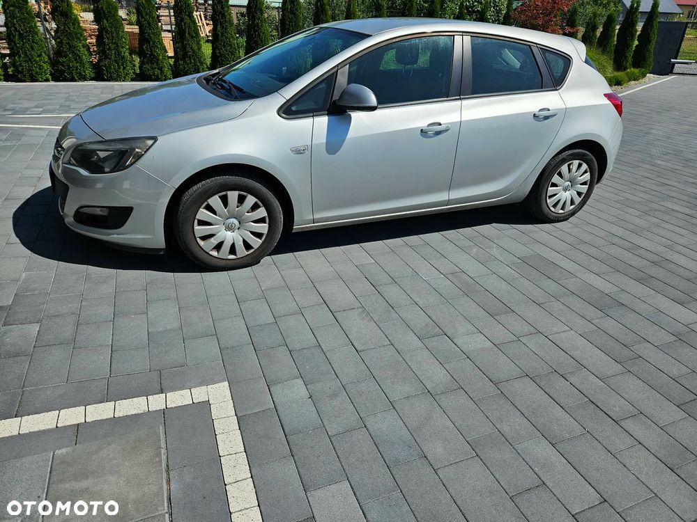 Opel Astra 1.4 Essentia - 3