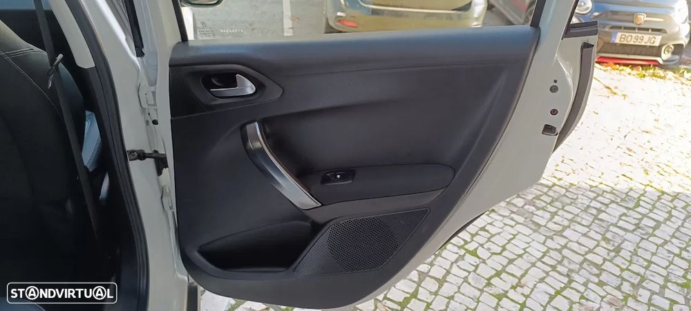 Peugeot 2008 PureTech 110 GPF Stop&Start EAT6 Crossway - 29