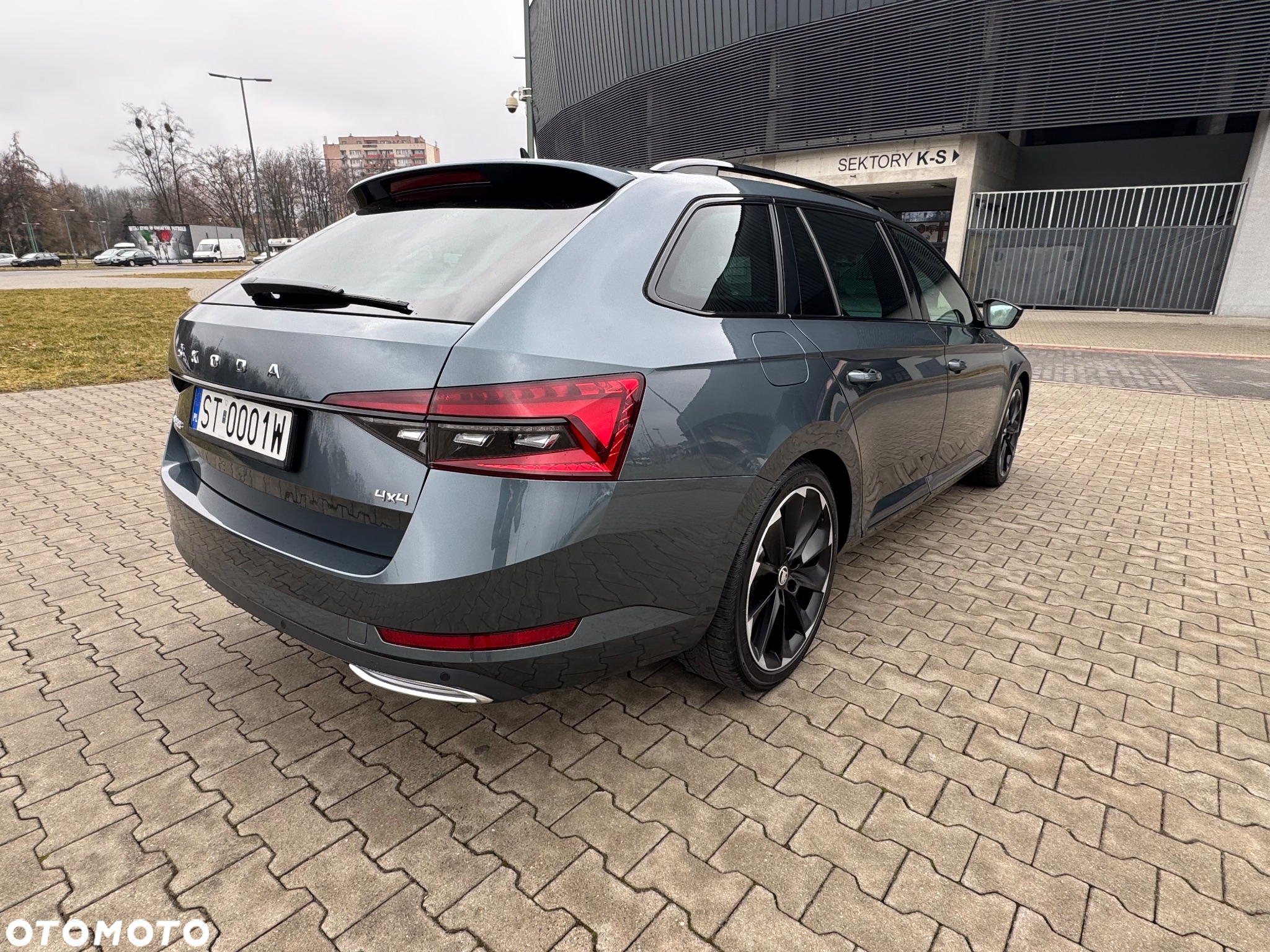 Skoda Superb 2.0 TDI 4x4 Sportline DSG - 6