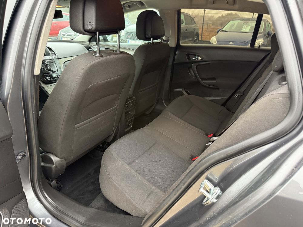 Opel Insignia 1.6 Turbo Edition - 28