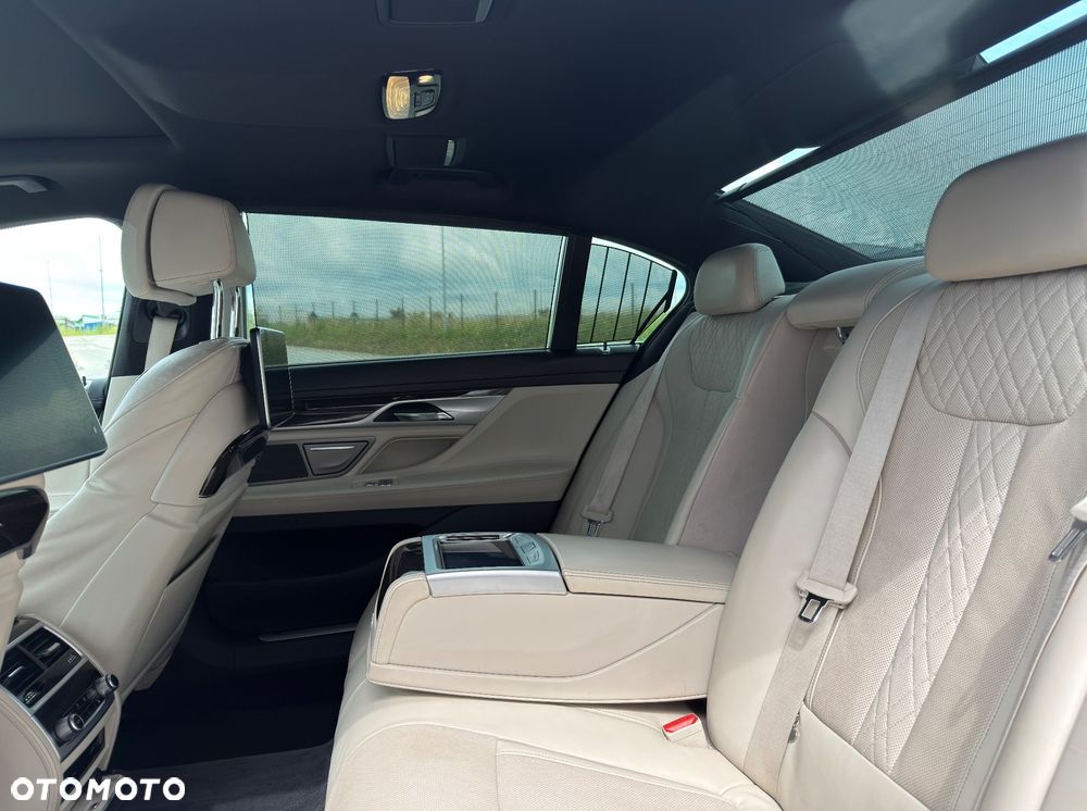 BMW Seria 7 740Ld xDrive - 14