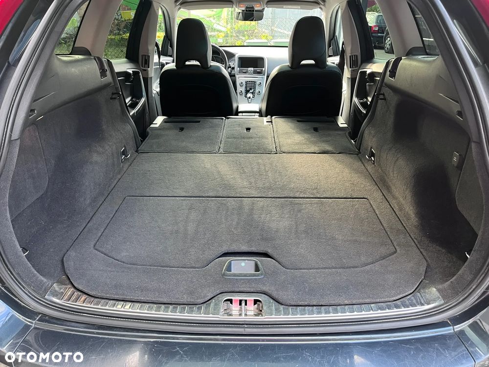 Volvo XC 60 D4 AWD Summum - 19