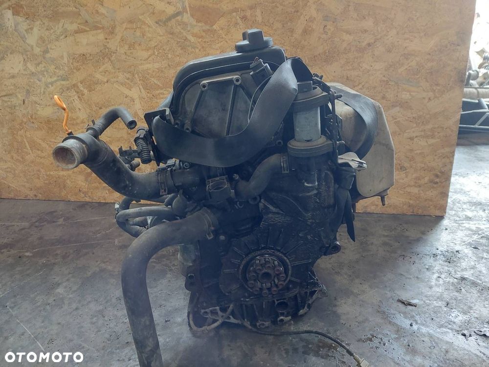 SILNIK BENZYNOWY SŁUPEK VOLKSWAGEN BORA I 2.3 V5 AGZ - 4