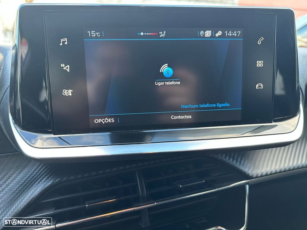 Peugeot 2008 1.2 PureTech Allure EAT6 - 17