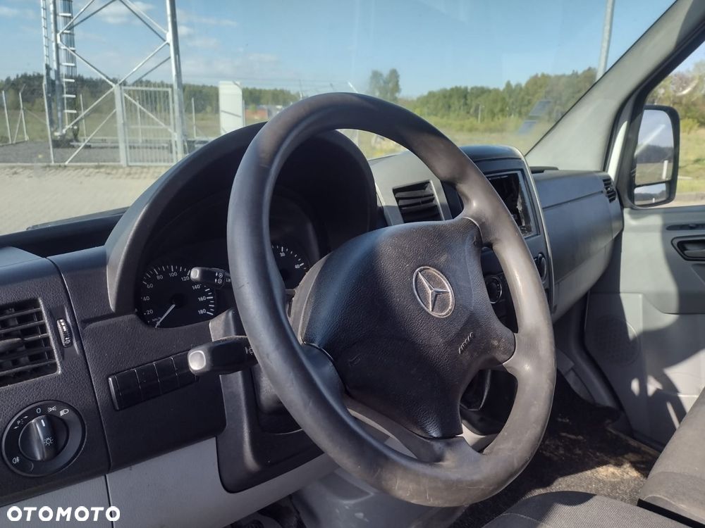 Mercedes-Benz Sprinter - 6