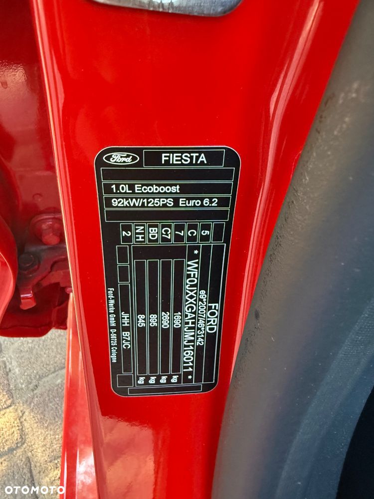 Ford Fiesta - 32