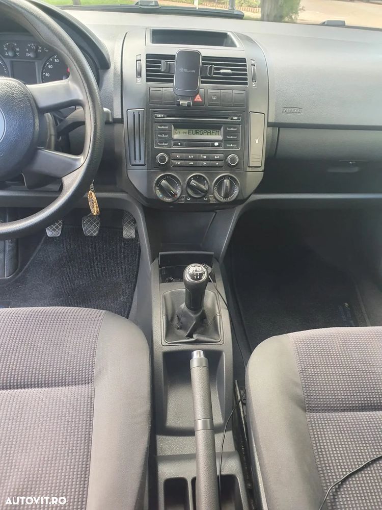 Volkswagen Polo 1.2 - 9