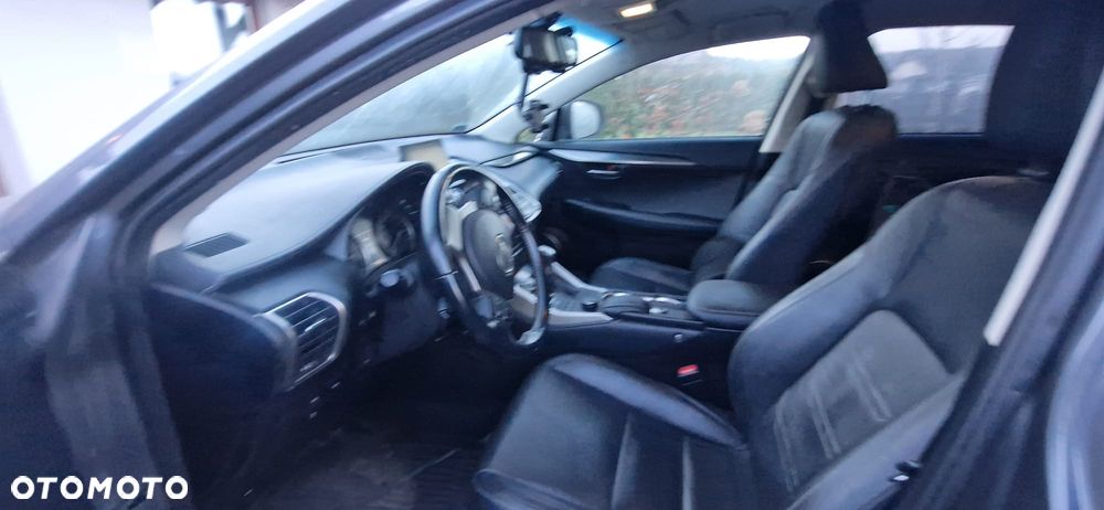 Lexus NX 200t Comfort AWD - 10