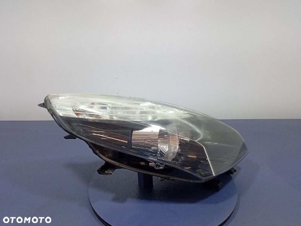 RENAULT SCENIC III 09- REFLEKTOR PRAWY LAMPA EU 260100023R - 2