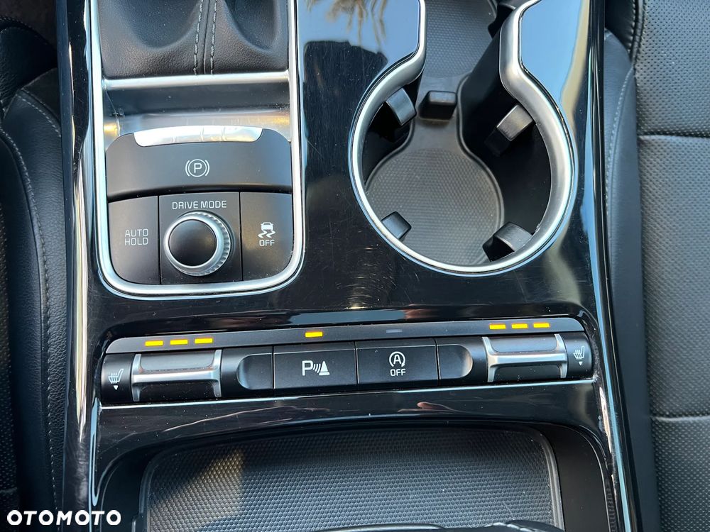 Kia Stinger 2.0 T-GDI L - 25