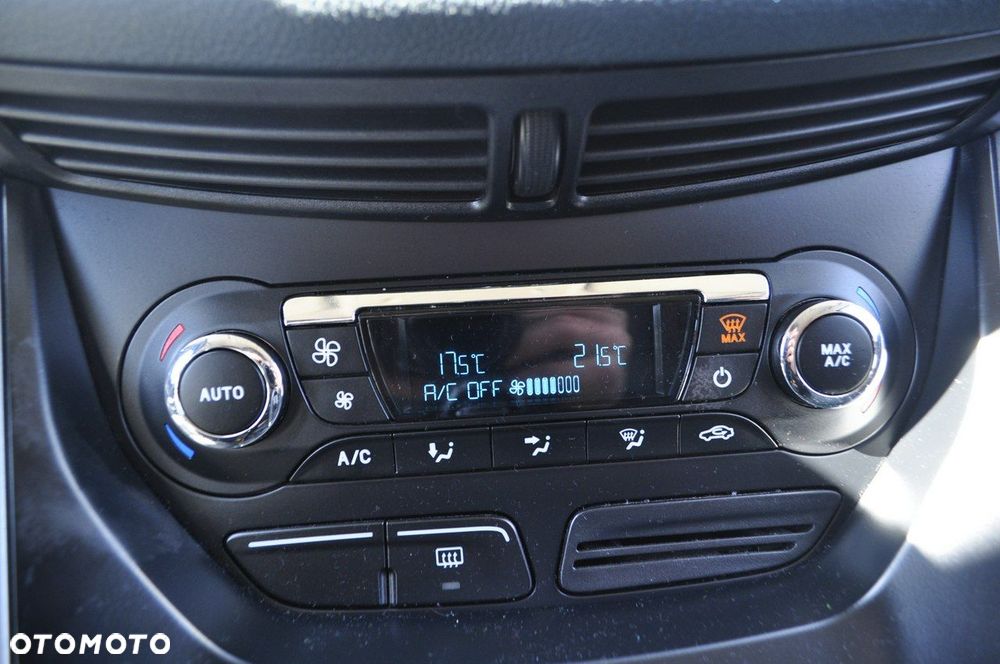 Ford Grand C-MAX - 17