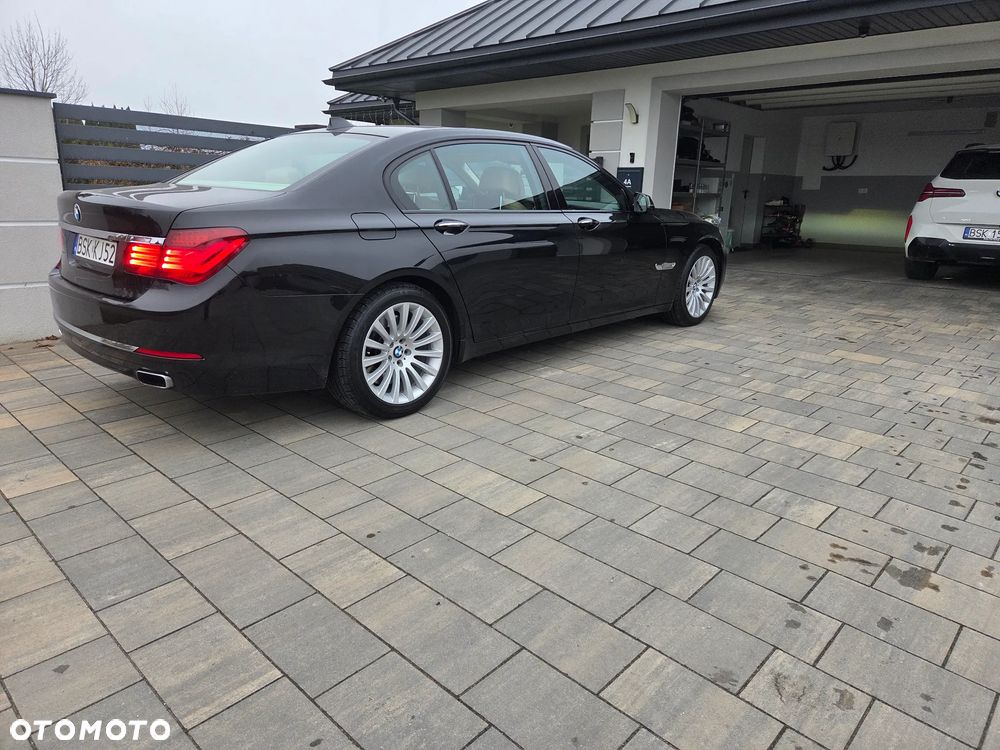BMW Seria 7 750Ld xDrive - 22