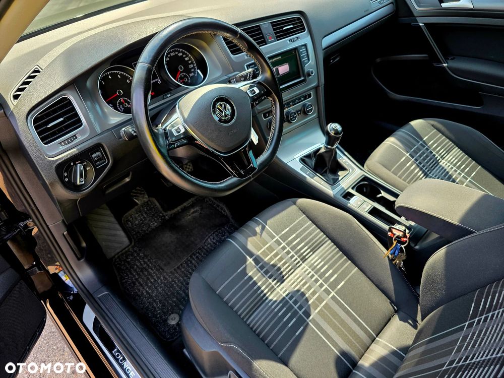 Volkswagen Golf 1.2 TSI BlueMotion Technology Lounge - 24