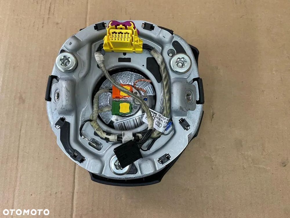 KIEROWCY AUDI A8 D3 2LIFT PODUSZKA CZTERORAMIENNA SOUL 4E0880201BM - 3