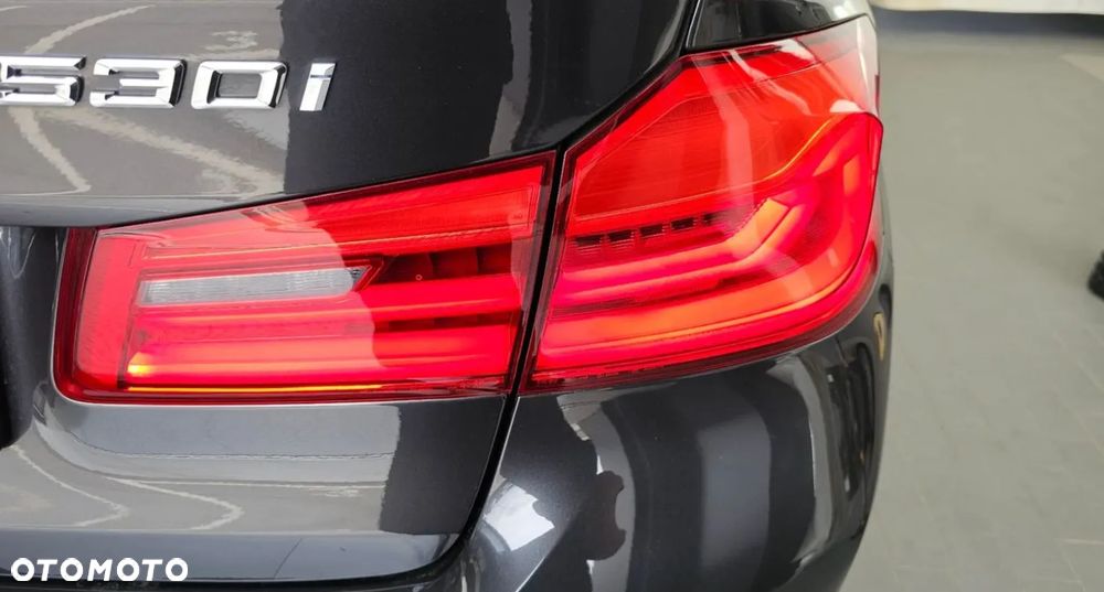 BMW Seria 5 530i M Sport Edition - 18