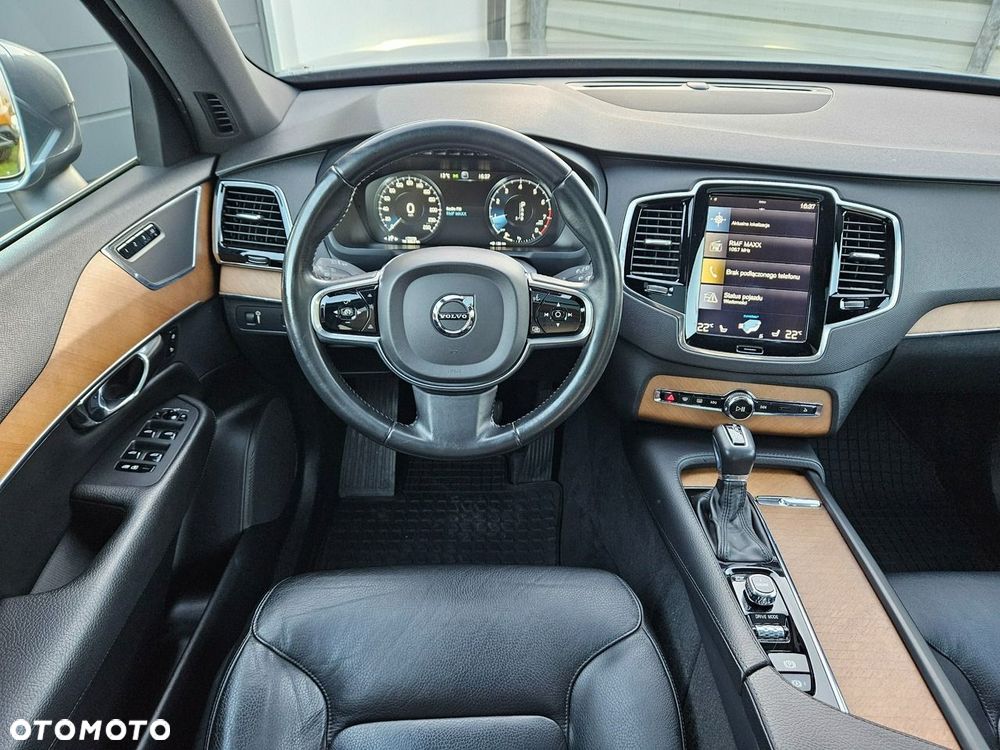Volvo XC 90 T6 AWD Momentum 7os - 8