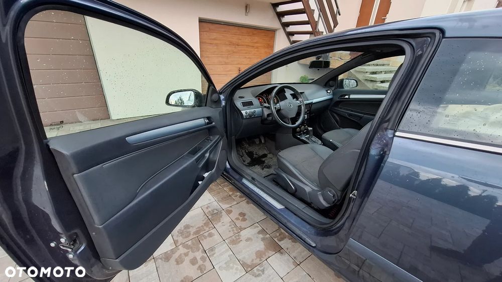 Opel Astra 1.9 CDTI Sport - 14