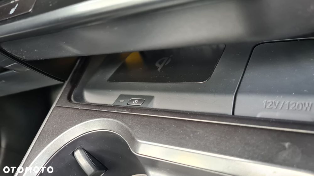 Lexus UX 250h GPF Prestige AWD - 36