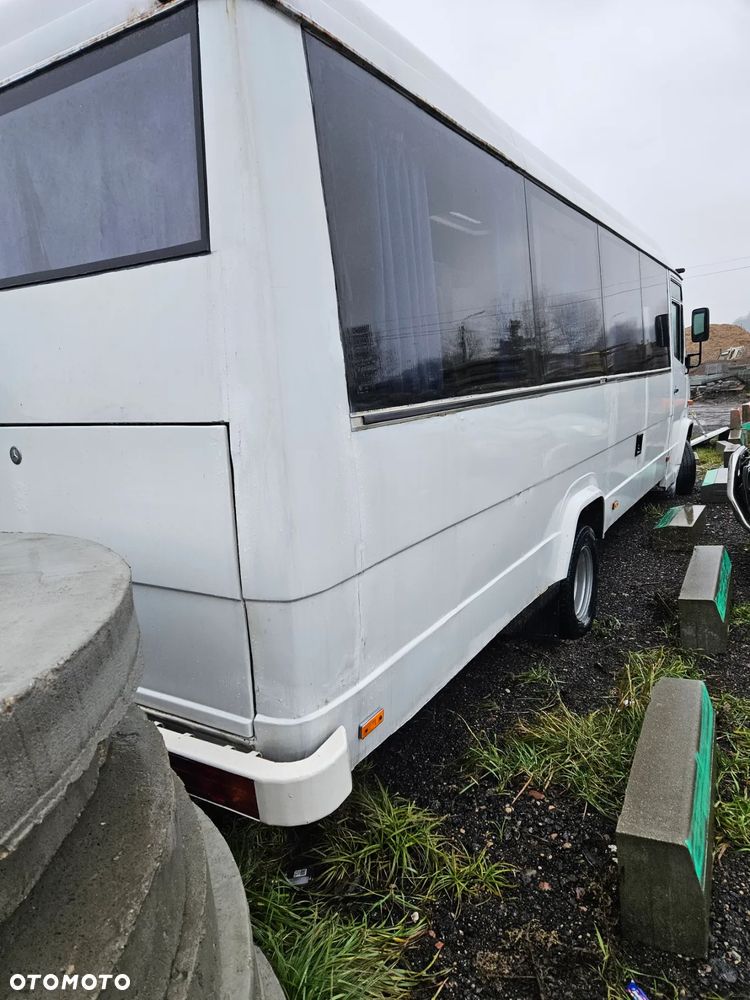 Mercedes-Benz 614 - 3