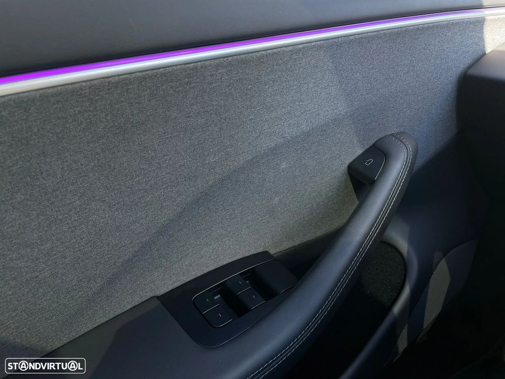 Tesla Model 3 Tração Traseira Premium - 11