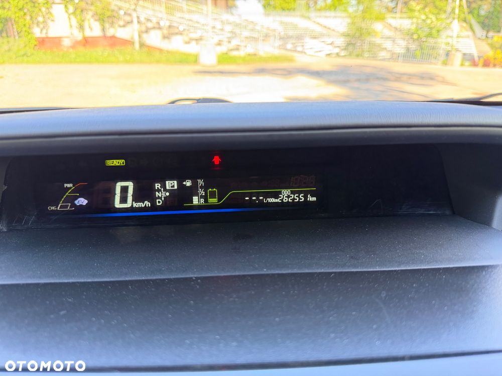 Toyota Prius+ (Hybrid) Executive - 29